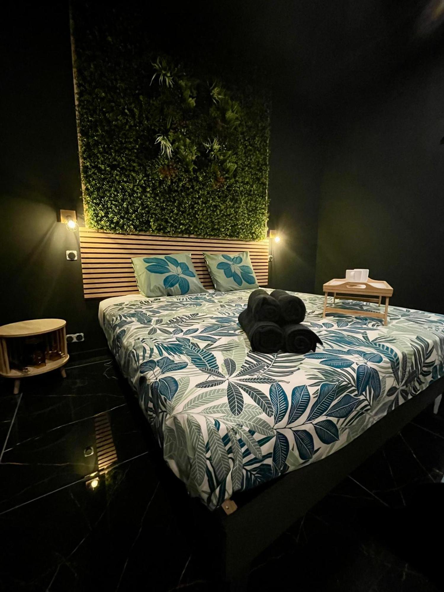 Jungle Love Room De L Hermitage Турнон-сюр-Рон Екстер'єр фото